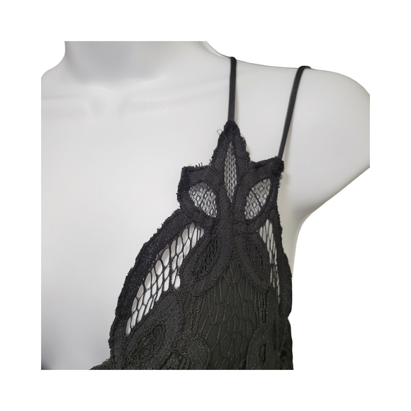 Hummingbird Black Lace Dress - Picture 3 of 12